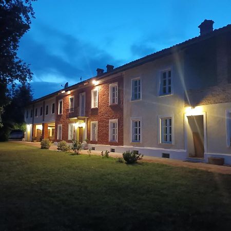 Guest House La Carolina Tigliole Exteriér fotografie