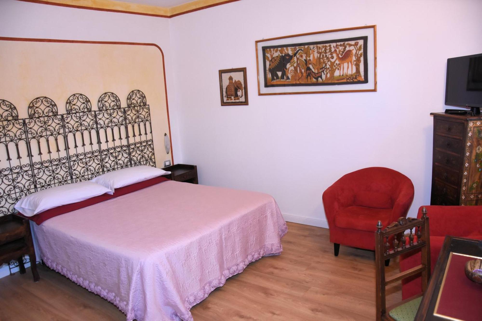 Guest House La Carolina Tigliole Exteriér fotografie